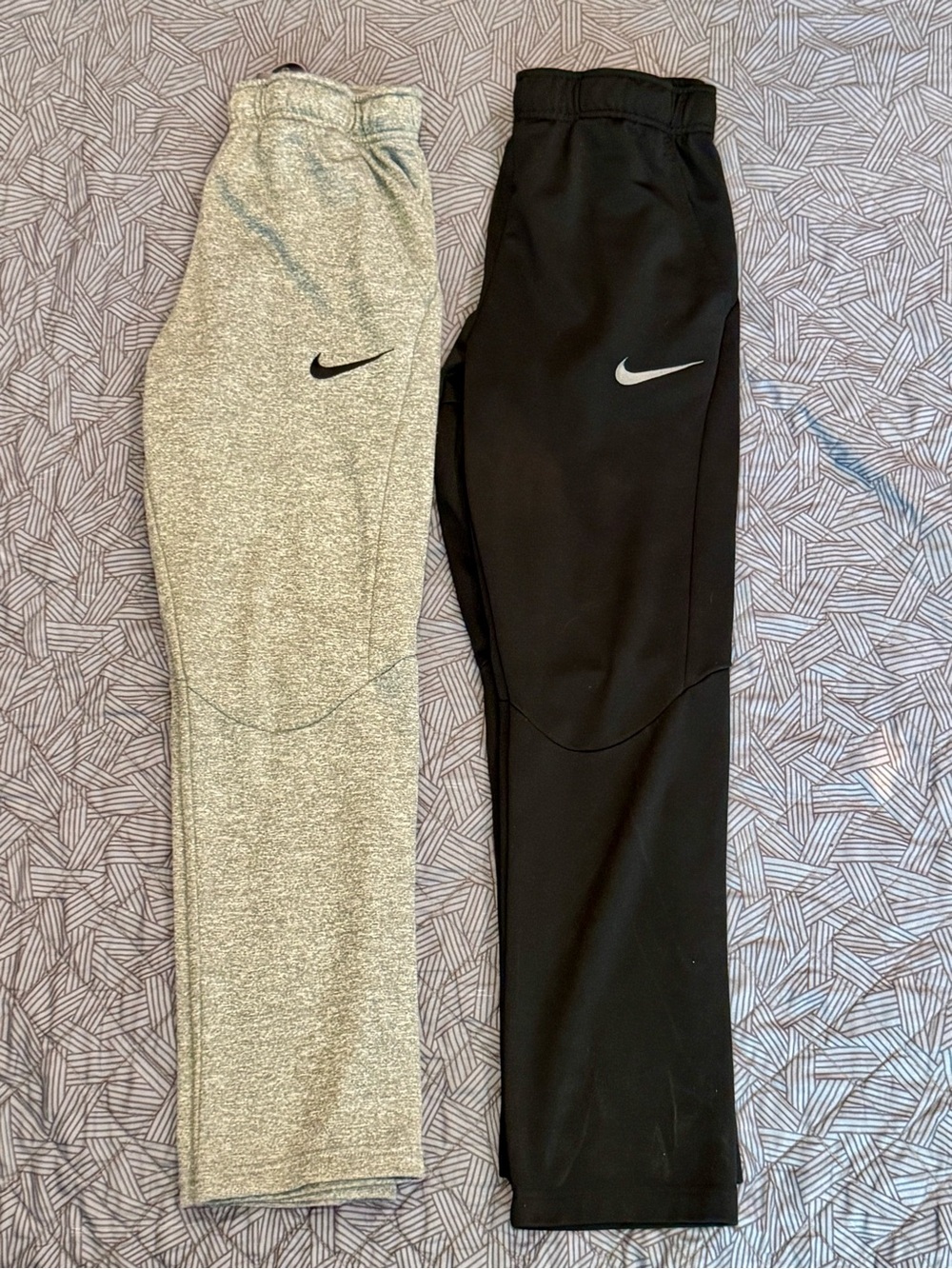 Nike Boys Jogger Pants Lot of 2 Youth XL Gray Black Athletic Sweatpants